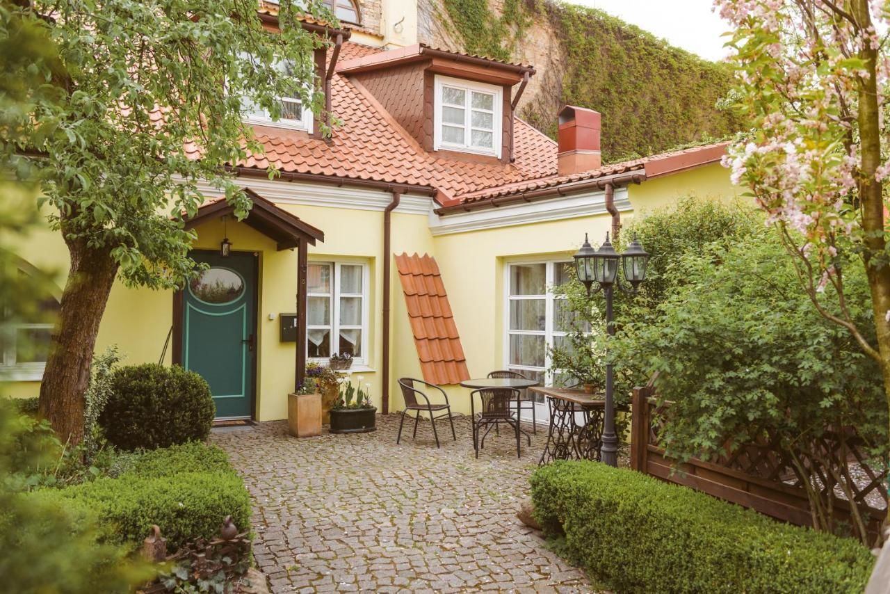 Отели типа «постель и завтрак» The Secret Garden Boutique B&B Вильнюс-29