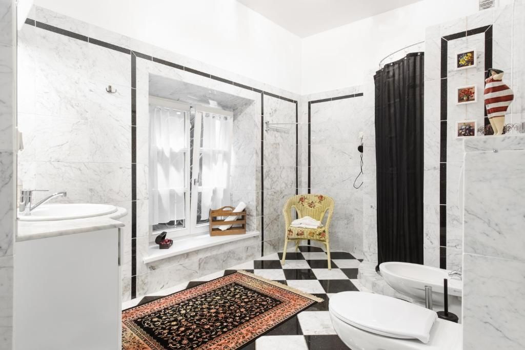 Отели типа «постель и завтрак» The Secret Garden Boutique B&B Вильнюс-40