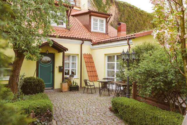 Отели типа «постель и завтрак» The Secret Garden Boutique B&B Вильнюс-28